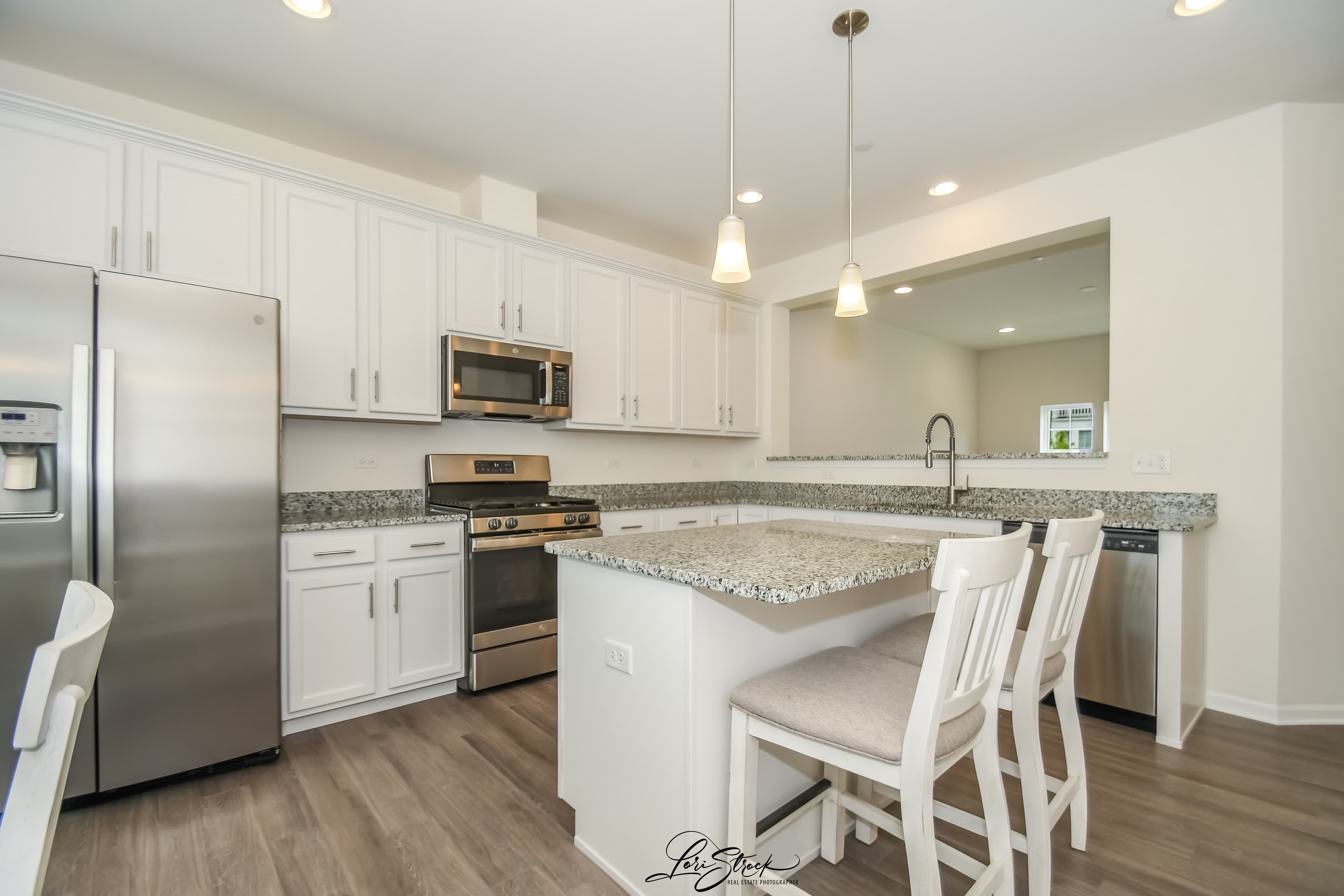 Kitchen dining area with balcony access